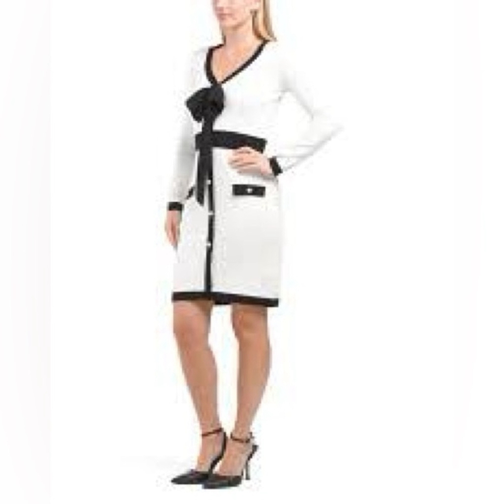 Taylor dress Two-Tone V-Neck Sweater Dress gold details Bow Style Size XS NWT